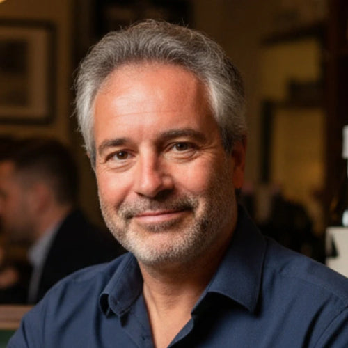 Profile foto of John Smith.